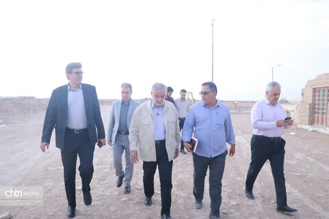 بازدید از آثار تاریخی و فرهنگی شهرستان اشکذر