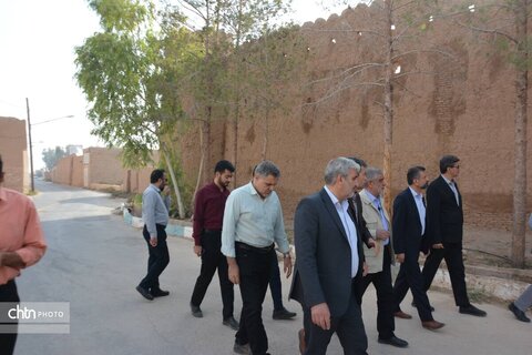 بازدید از آثار تاریخی و فرهنگی شهرستان اشکذر