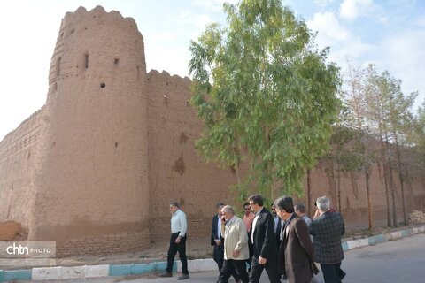 بازدید از آثار تاریخی و فرهنگی شهرستان اشکذر
