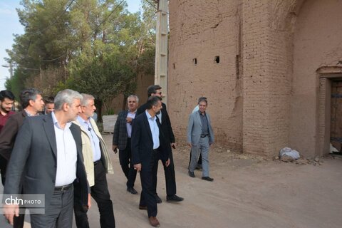 بازدید از آثار تاریخی و فرهنگی شهرستان اشکذر