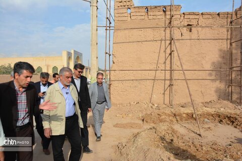 بازدید از آثار تاریخی و فرهنگی شهرستان اشکذر