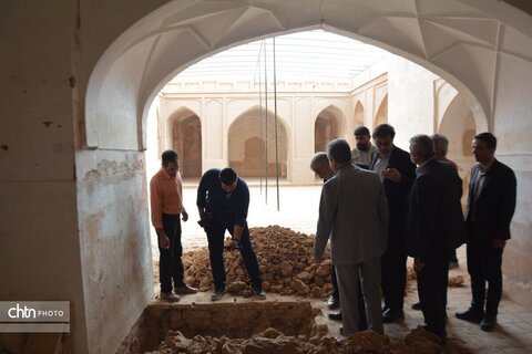 بازدید از آثار تاریخی و فرهنگی شهرستان اشکذر