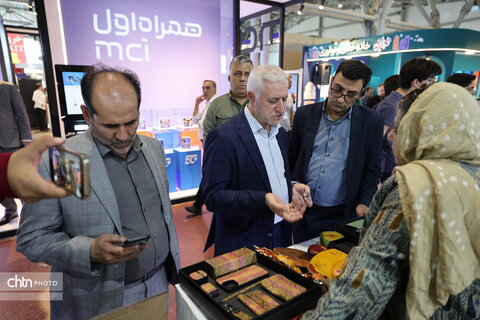 آئین افتتاح نمایشگاه صنایع خلاق اصفهان