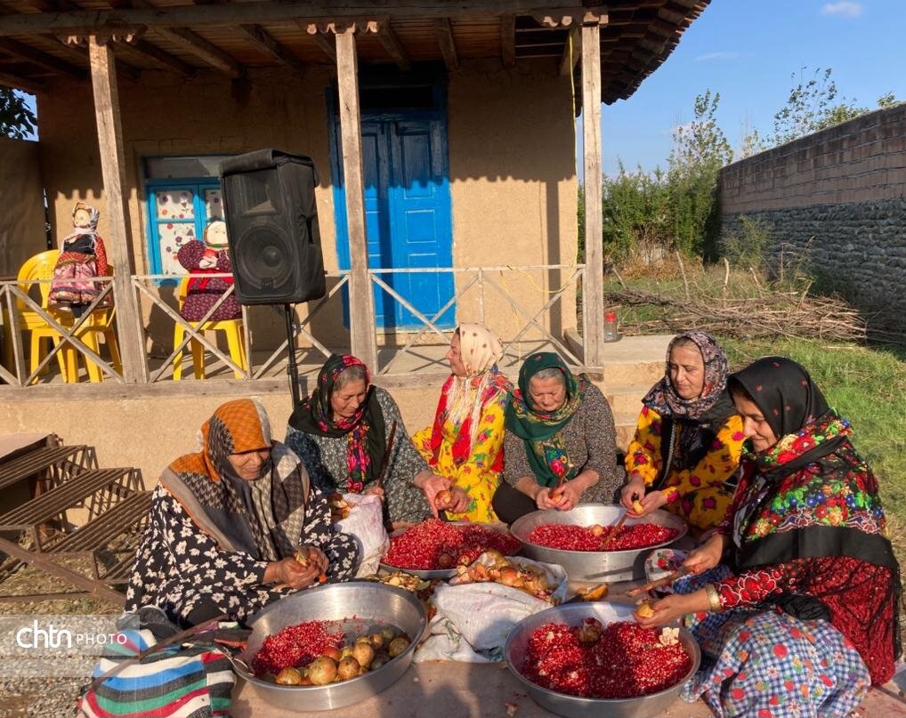 لوح ثبت بازی بومی «لینگ‌کشتی» در جشنواره انار ترشی دازمیرکنده رونمایی می‌شود
