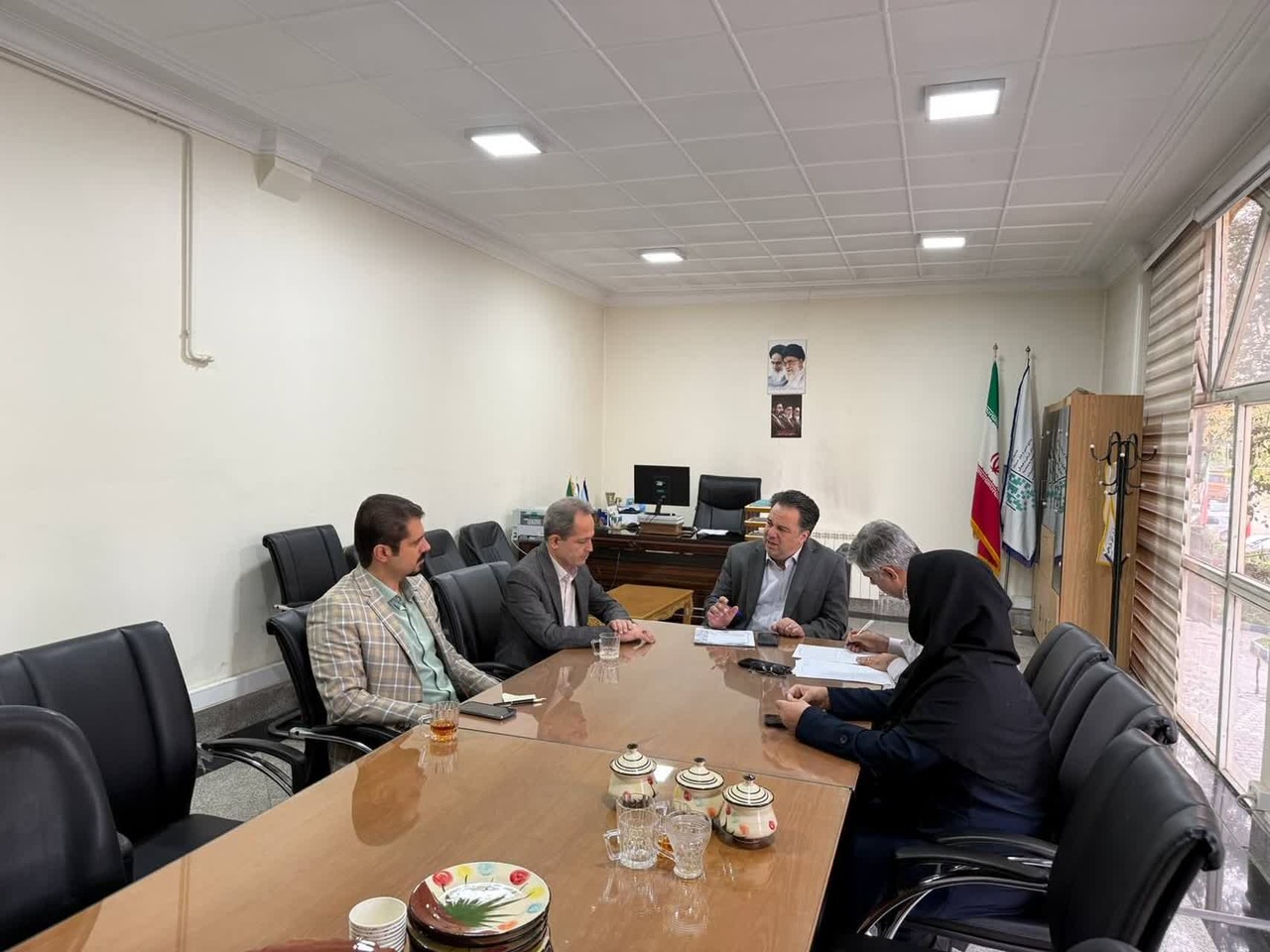 مسائل حفاظتی و مرمتی مسجد جامع همدان بررسی شد 