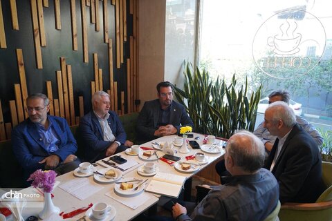 تقویت کانون‌های عرضه صنایع‌دستی، راهبردی برای حمایت از تولیدکنندگان است
