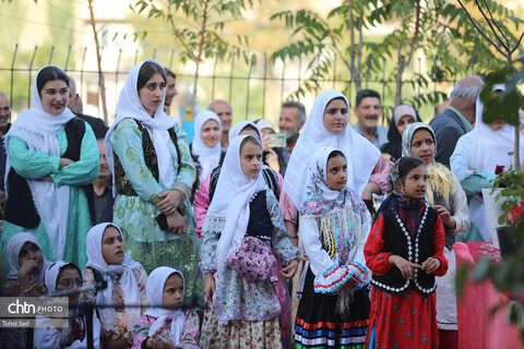 چهارمین جشنواره گردوی کلور