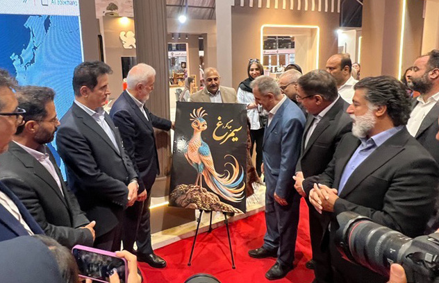 رونمایی از سامانه گردشگری سیمرغ با هوش مصنوعی در شیراز