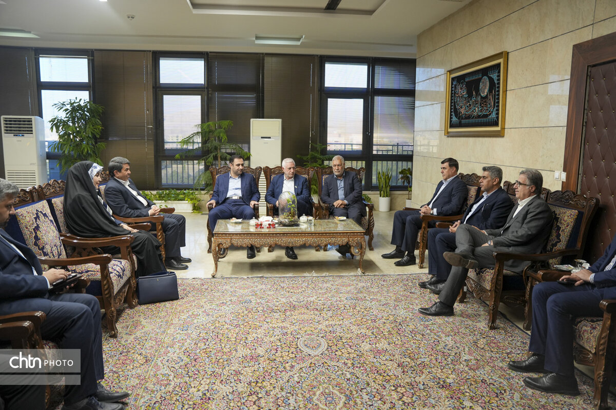 معاون صنایع‌دستی وزارت میراث‌فرهنگی در دیدار با استاندار کرمان مطرح کرد: