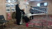 آموزش پارچه‌بافی سنتی فرت به هنرآموزان شهر احمدآباد صولت در تربت جام