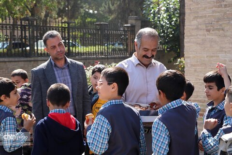 جشنواره نقاشی کودکان در بنای تاریخی آینه خانه مفخم بجنورد