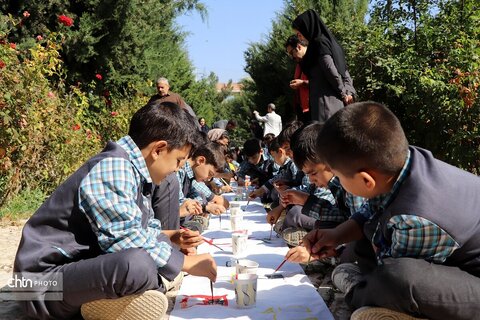 جشنواره نقاشی کودکان در بنای تاریخی آینه خانه مفخم بجنورد