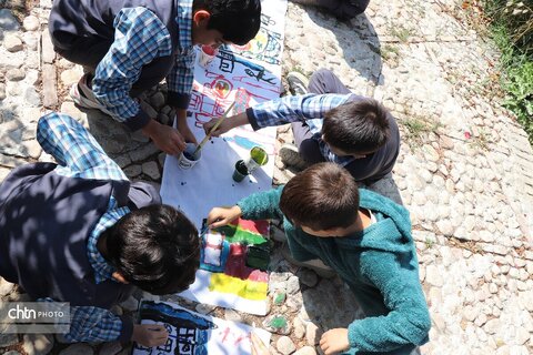 جشنواره نقاشی کودکان در بنای تاریخی آینه خانه مفخم بجنورد