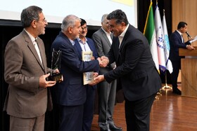 شرکت توسعه گردشگری ایران موفق به کسب جایزه ملی تعالی صنعت گردشگری ایران شد