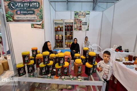 آغاز به‌کار نمایشگاه روستاآباد در ارومیه