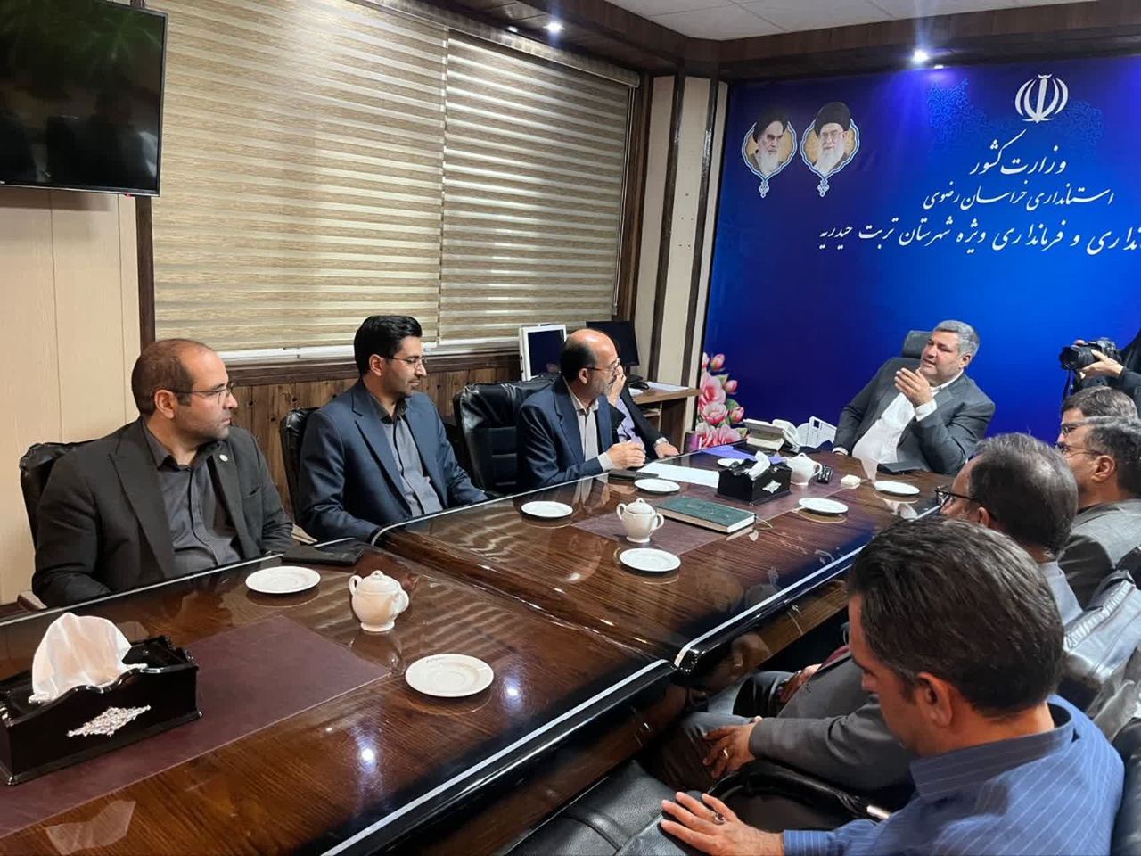 رونمایی از پوستر رویداد ۲۰۰ جشنواره زعفران تا زندگی شهرستان تربت حیدریه