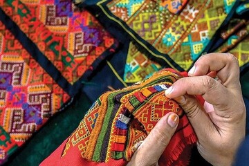سوزن‌دوزی بلوچی، زمینه‌ساز توانمندسازی و ارتقای سلامت اجتماعی است