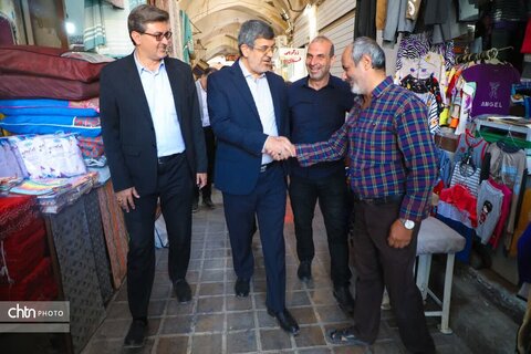 بازدید استاندار یزد از روند پیشرفت پروژه‌های بقعه سید شمس‌الدین و بازار حضرت عباسی