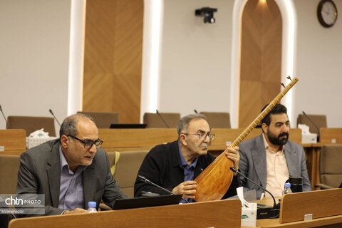 ارزیابی هنرمندان ساز سازی سنتی در نشست کمیته تخصصی شورای ارزشیابی هنرمندان صنایع دستی