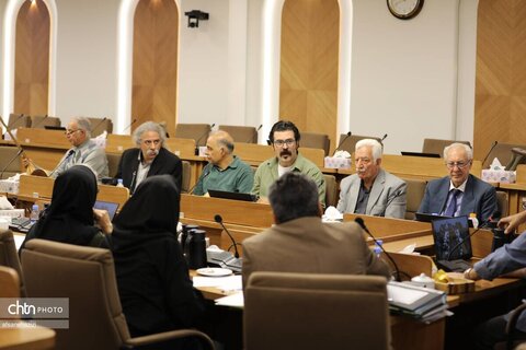 ارزیابی هنرمندان ساز سازی سنتی در نشست کمیته تخصصی شورای ارزشیابی هنرمندان صنایع دستی