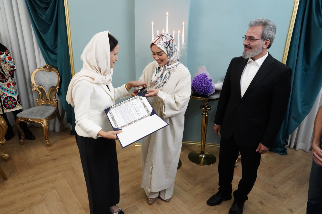 چهره‌های دیپلماتیک بین‌المللی، سفیران افتخاری گردشگری همدان شدند