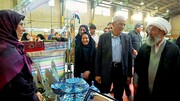 حضور هنرمندان صنایع‌دستی زرندیه در نمایشگاه توانمندی‌های روستایی و عشایری/ جلوه‌ای از هنر، اصالت و هویت بومی در رویداد «ایران‌جان»