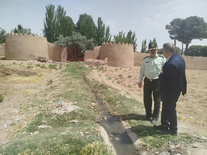 بازدید فرمانده یگان حفاظت میراث‌فرهنگی خراسان جنوبی از قلعه باغ شهر مود