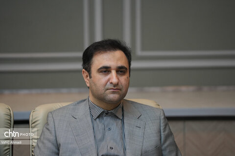 نشست با مدیرعامل، اعضای هیئت‌مدیره و مدیران ارشد بانک شهر