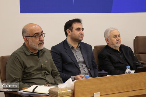 نشست رسانه‌ای وزیر میراث فرهنگی، گردشگری و صنایع دستی