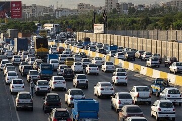 ترافیک نیمه‌سنگین در آزادراه‌های منتهی به تهران/ بارش باران در ۵ استان کشور
