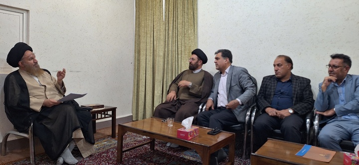 بررسی پرونده کشف اشیای تاریخی در دیدار نماینده مجلس خبرگان رهبری با مدیرکل میراث فرهنگی کهگیلویه و بویراحمد + تصاویر