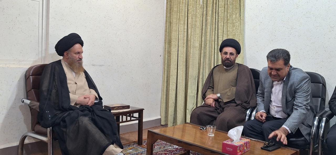 بررسی پرونده کشف اشیای تاریخی در دیدار نماینده مجلس خبرگان رهبری با مدیرکل میراث فرهنگی کهگیلویه و بویراحمد