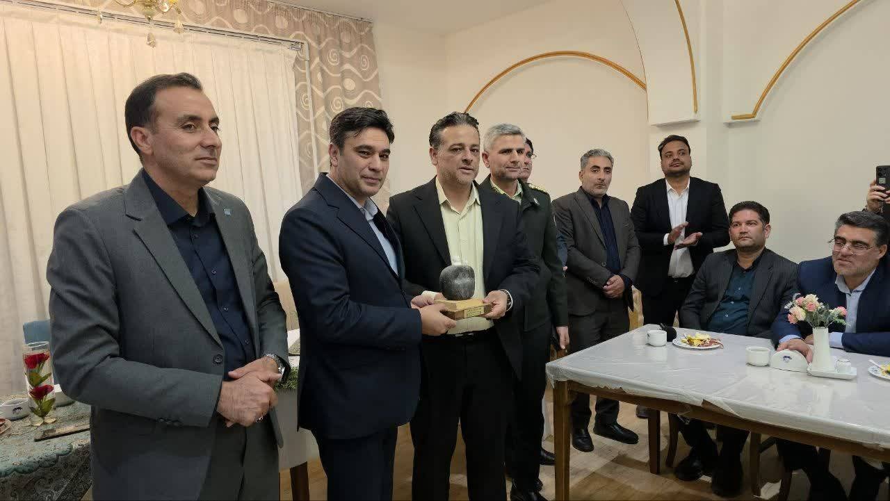 بررسی چالش‌ها و راهکارهای توسعه گردشگری فردوس با حضور مدیرکل توسعه گردشگری داخلی کشور