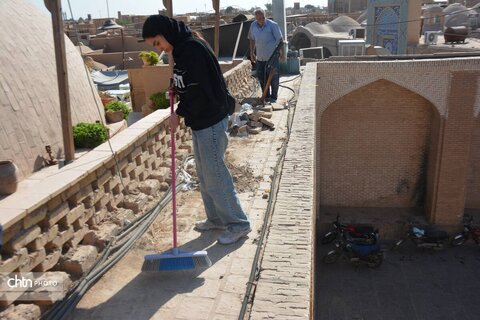 آغاز پویش مشارکتی پاکسازی بام و ناودان بناهای تاریخی یزد با هدف پیشگیری از آسیب‌های بارندگی