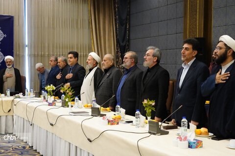 نشست کمیسیون فرهنگی مجلس شورای اسلامی با نخبگان و فعالان فرهنگی و اجتماعی استان همدان