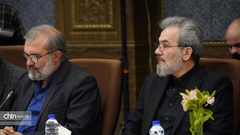 نشست کمیسیون فرهنگی مجلس شورای اسلامی با نخبگان و فعالان فرهنگی و اجتماعی استان همدان
