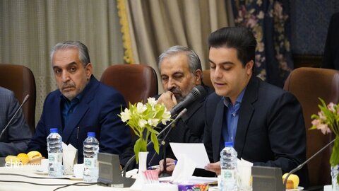 نشست کمیسیون فرهنگی مجلس شورای اسلامی با نخبگان و فعالان فرهنگی و اجتماعی استان همدان