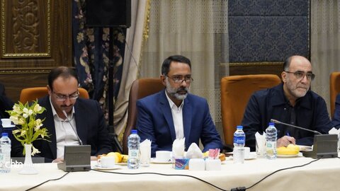 نشست کمیسیون فرهنگی مجلس شورای اسلامی با نخبگان و فعالان فرهنگی و اجتماعی استان همدان