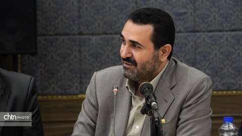 نشست کمیسیون فرهنگی مجلس شورای اسلامی با نخبگان و فعالان فرهنگی و اجتماعی استان همدان