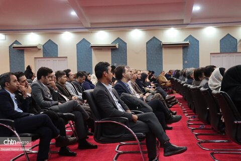 آیین رونمایی از گواهینامه ثبت جشنواره بین‌المللی روز ملی زعفران در تقویم رویدادهای گردشگری کشور که همزمان با همایش روز ملی زعفران برگزار شد