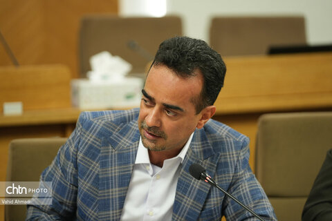 نشست وزیر میراث فرهنگی گردشگری و صنایع دستی با تشکل‌های گردشگری