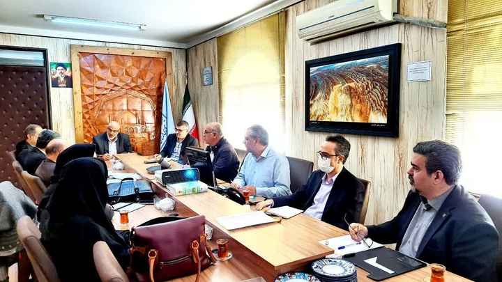 نشست تخصصی با بانک‌های عامل؛ گامی راهبردی برای تسهیل حمایت از تولیدکنندگان صنایع‌دستی و فعالان گردشگری