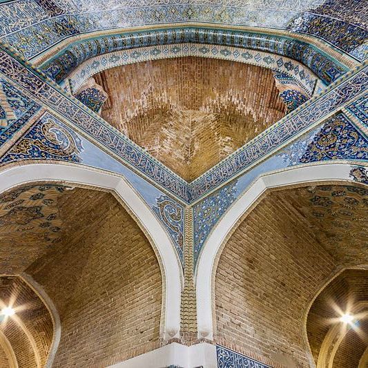 مسجد کبود، نگین فیروزه‌ای تاریخ ایران
