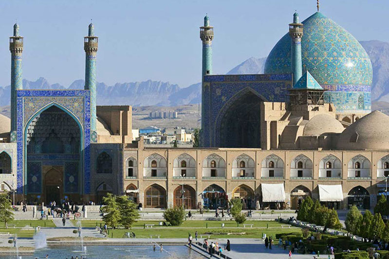 خروج مسجد تاریخی امام(ره) اصفهان از بحران حفاظتی