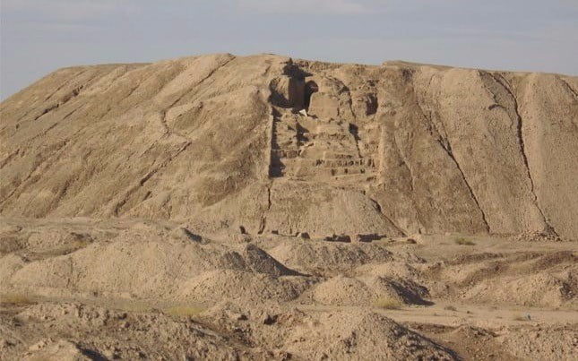 تپه باستانی آوه بقایای شهر کهن اباکینه