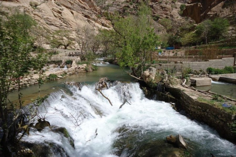 تکمیل زیرساخت‌های گردشگری سراب‌کنار به آبشار ریجاب در سرپل ذهاب