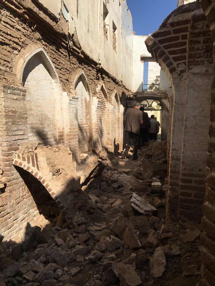 برخورد قضایی با عاملان تخریب مجدد ساباط تاریخی خیابان عبید زاکانی
