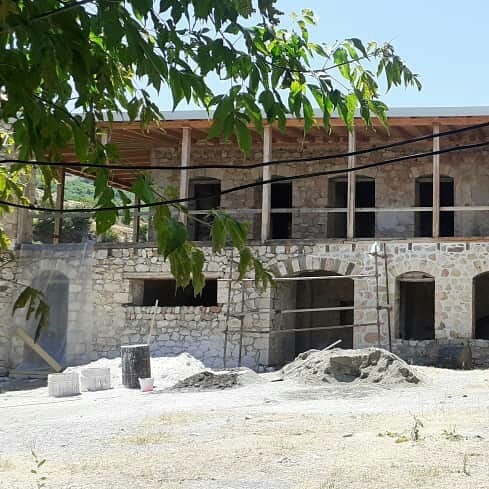 اتمام فاز دوم عملیات حفاظت و مرمت عمارت تومانیانس و مدرسه تاریخی روستای وینق
