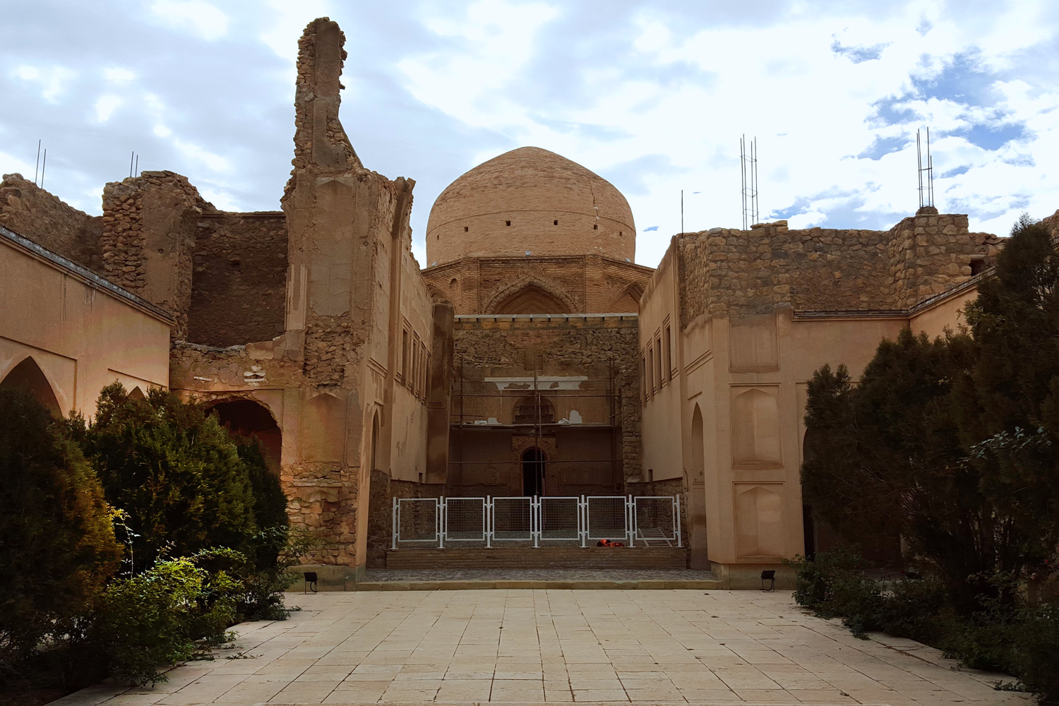 مقبره چلبی اوغلو در سلطانیه