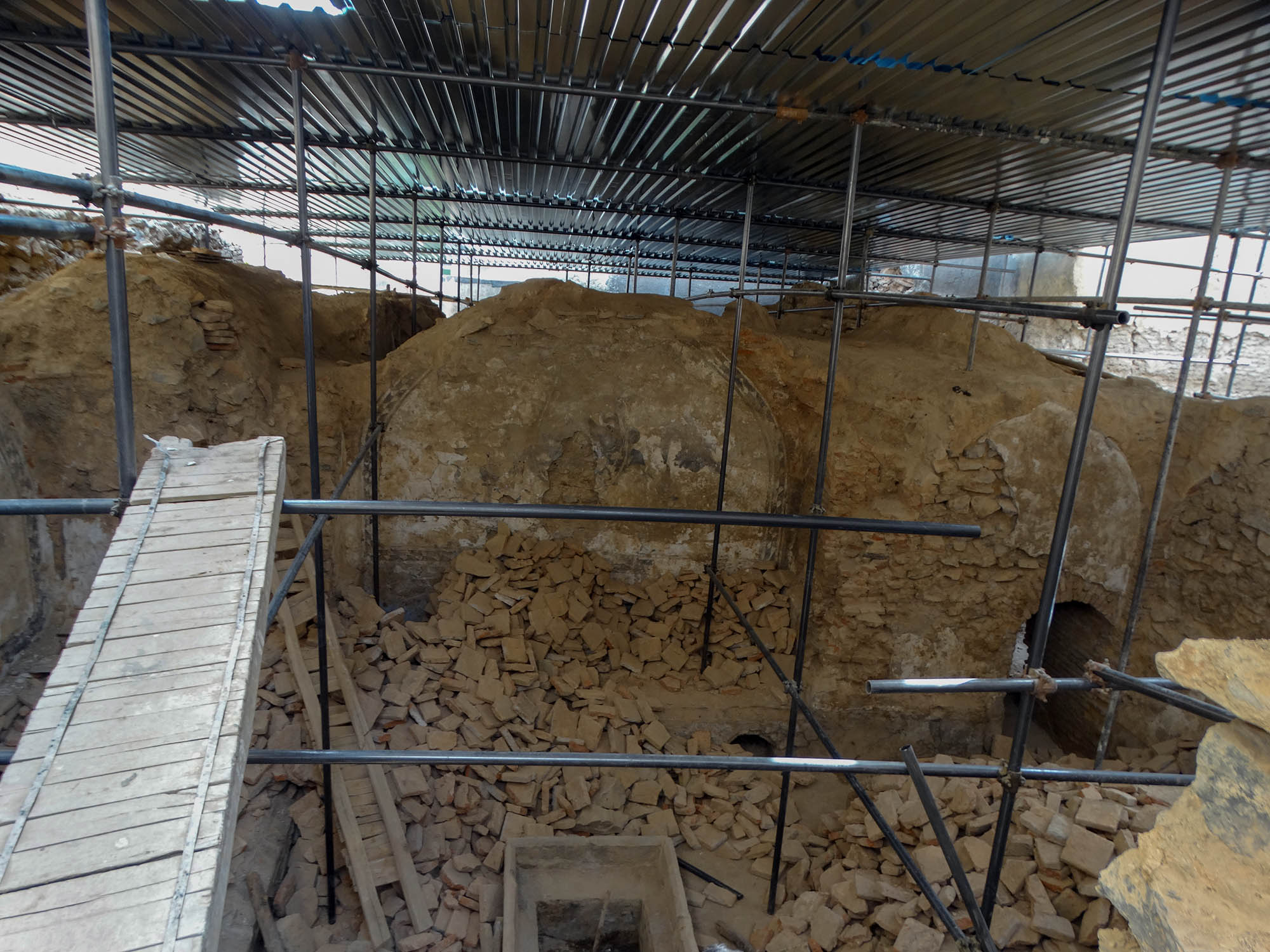 بنای تاریخی حمام پاشا‌خان در سنندج حفاظت اضطراری شد